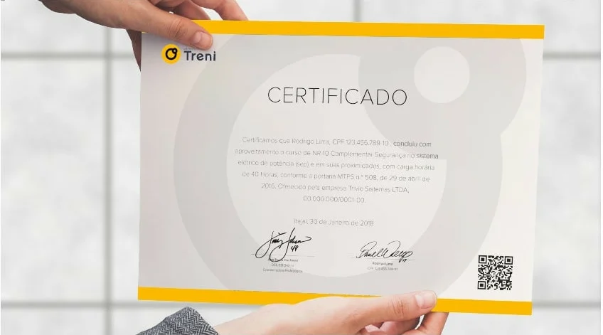 Certificado dos cursos do Instituto Treni